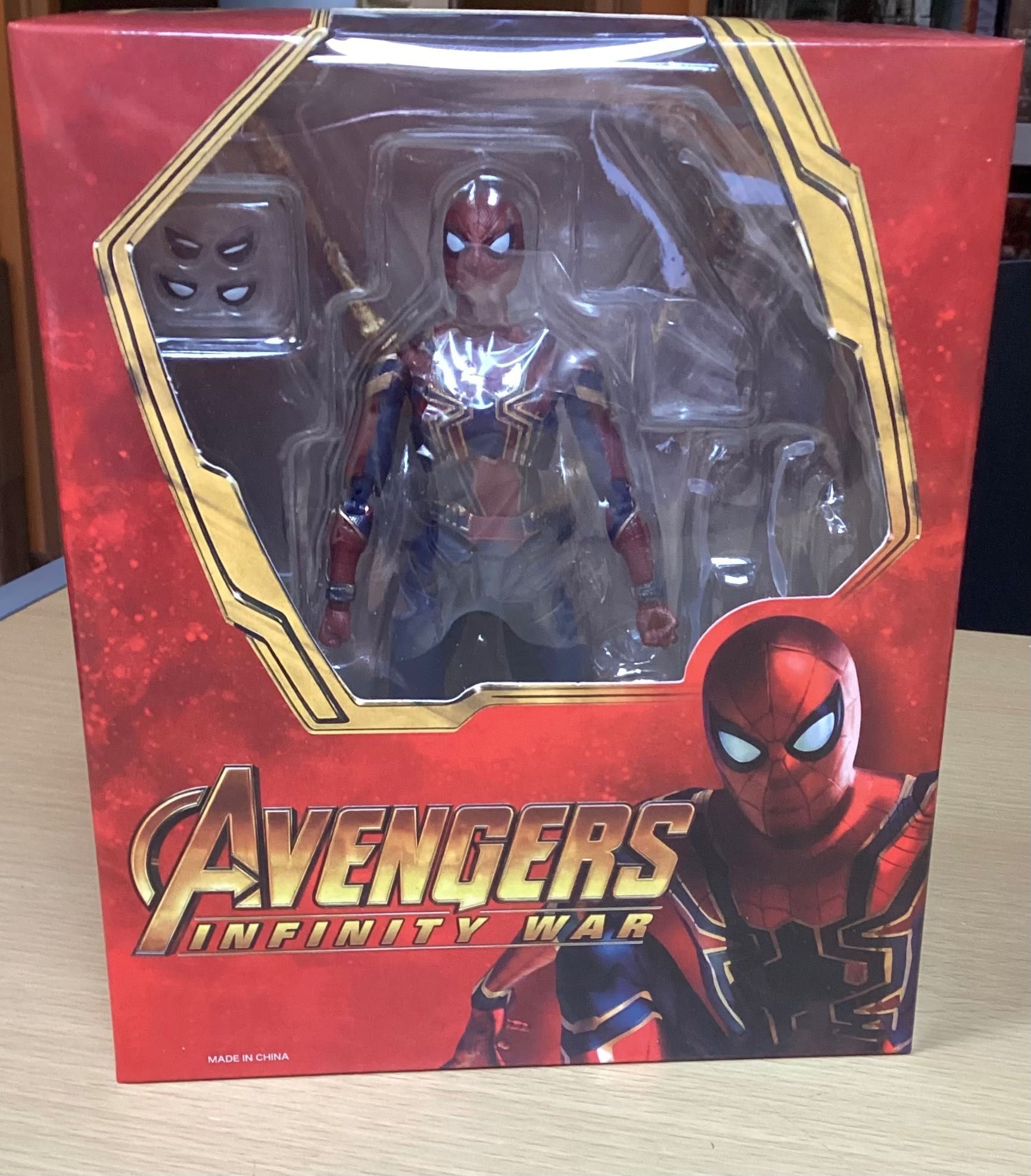 Figurka Spiderman Iron Spider Bez Drogi do Domu