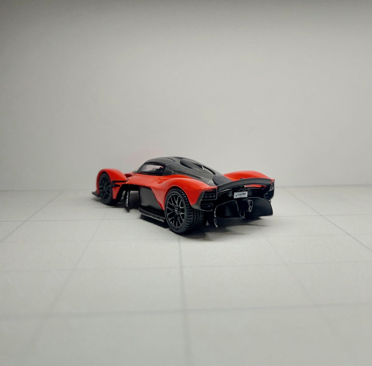 Aston Martin Valkyrie Mini GT