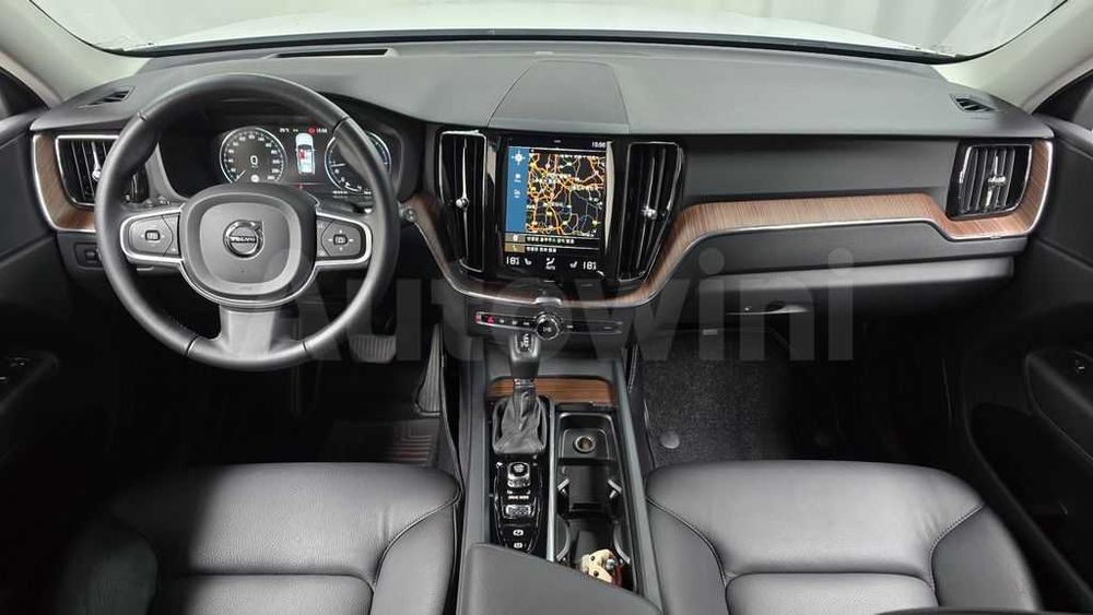 2018 Volvo XC60 2nd Gen D5 Momentum
