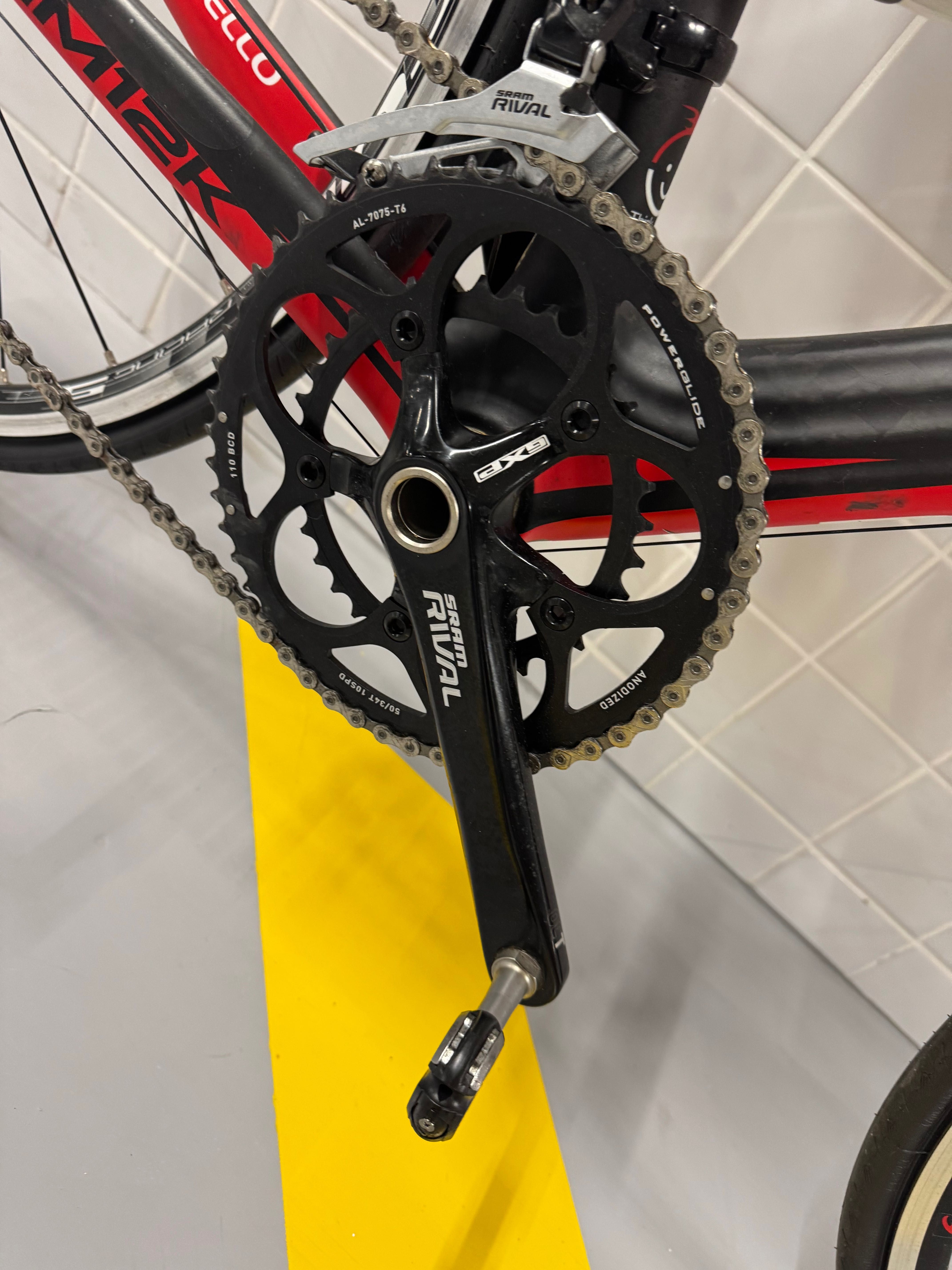 Bicicleta de estrada Pinarello Rokh carbono tamanho 56