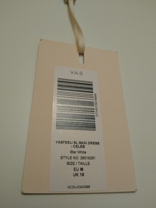 Biała suknia ślubna z koronki ASOS Y.A.S