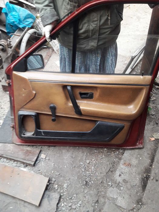 Двері Фольксваген В2