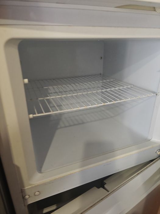 Холодильник продам