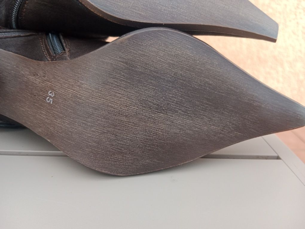 Botas altas novas 35
