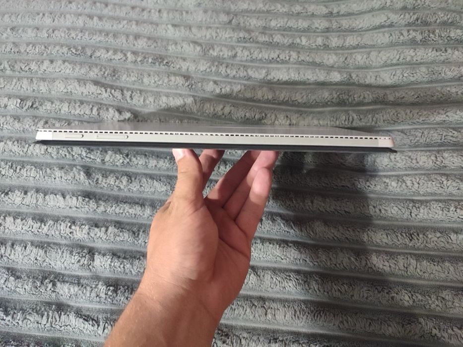 Планшет ноутбук surface pro 4 4/128 ssd