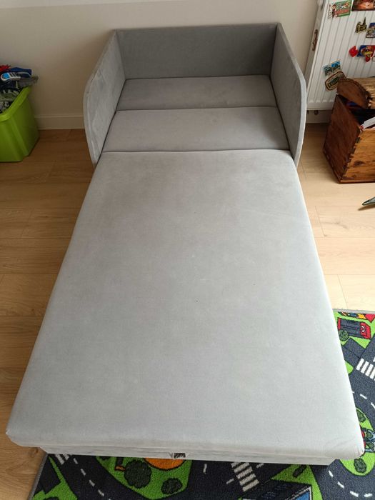 Jednoosobowa sofa dla dziecka / łózko dla dziecka