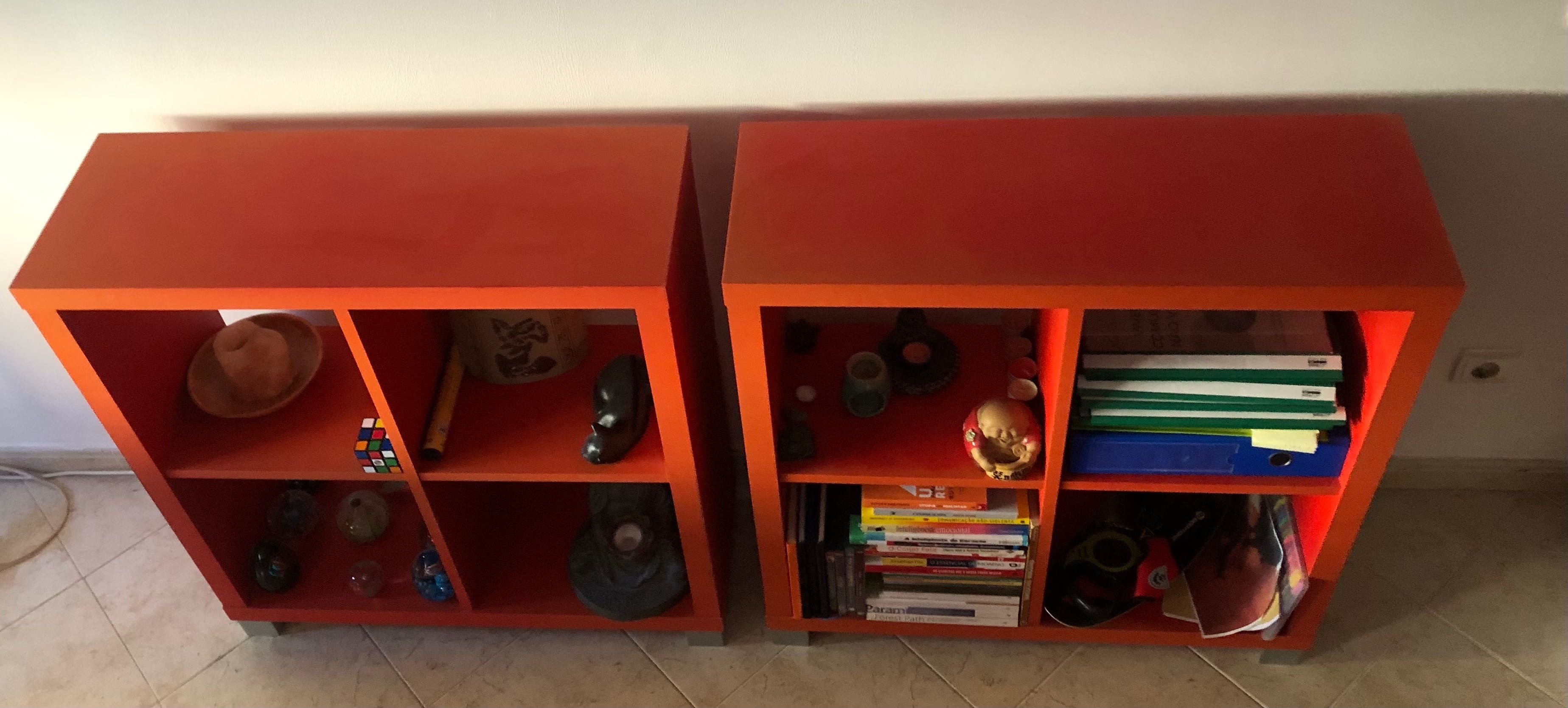Móveis Modulares Vermelhos