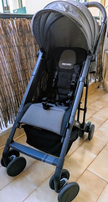 Carrinho de Bebé Recaro Easylife 2 Graphite – Usado c/ Marcas de Uso