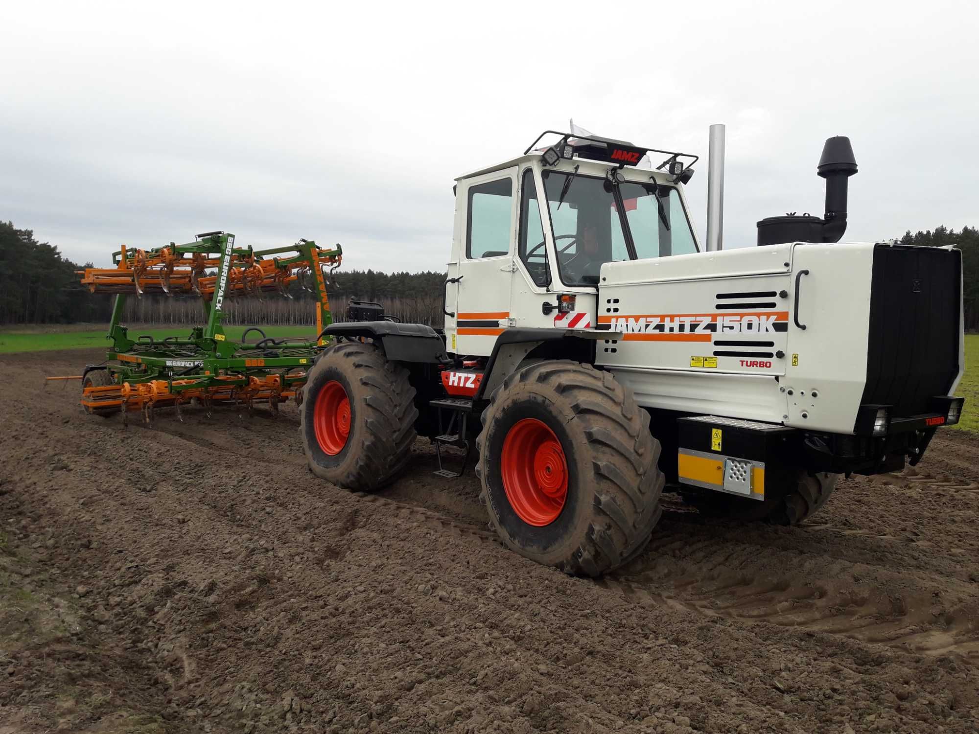 Sprzedam KIROWIEC HTZ T150K 180KM 4x4 super sprzęt V6