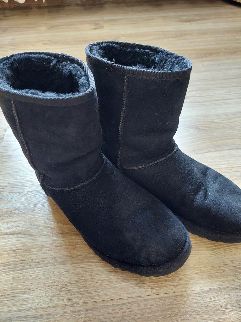 Взуття Ugg чоловічі.