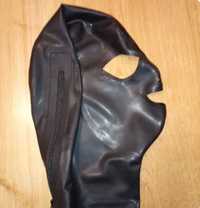 962/ Bal Sylwester Maska latex lateks czarna rozmiar S z zamkiem