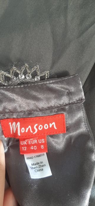 Jedwabna długa suknia moonson 40