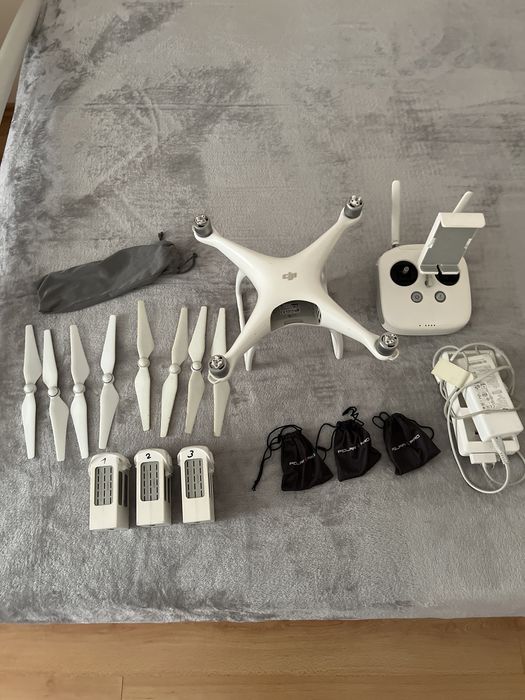 Dji Phantom 4 w bardzo dobrym stanie