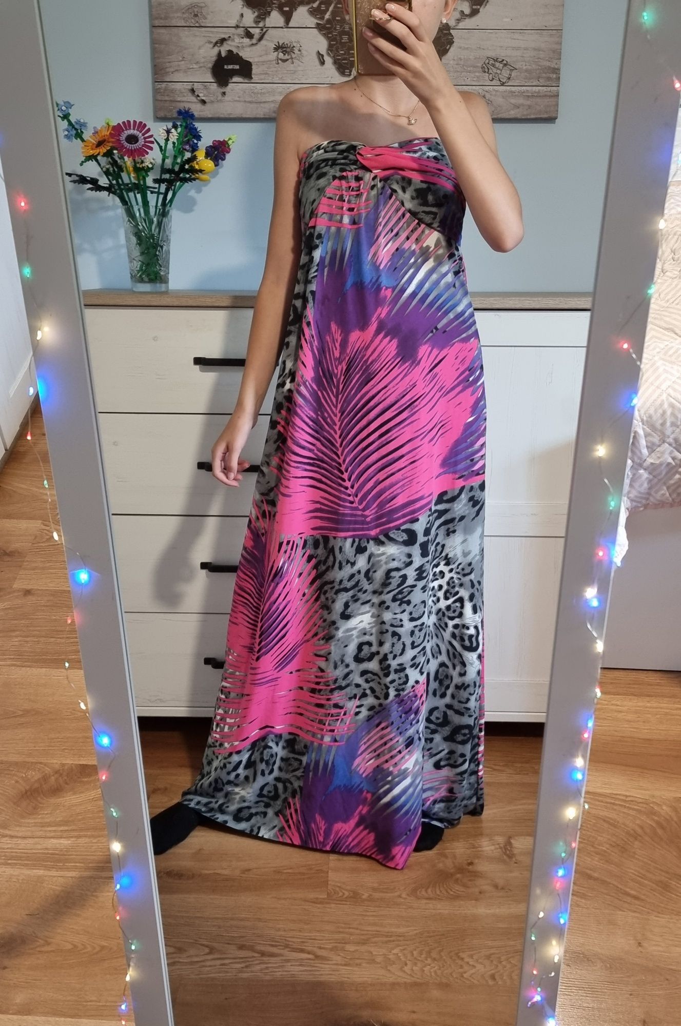 Długa kolorowa sukienka bez rękawów rozmiar M
