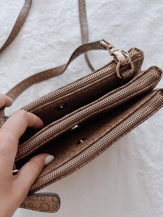 Mala de mão e tiracolo Guess