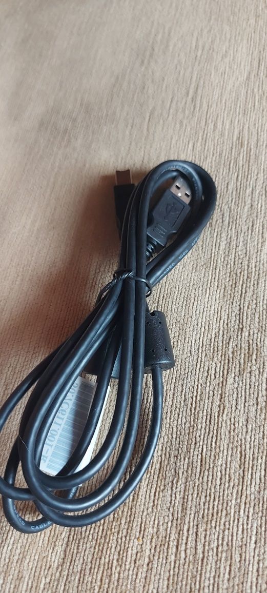 Продам USB кабель для принтера. В идеальном состоянии. Оригинальный.