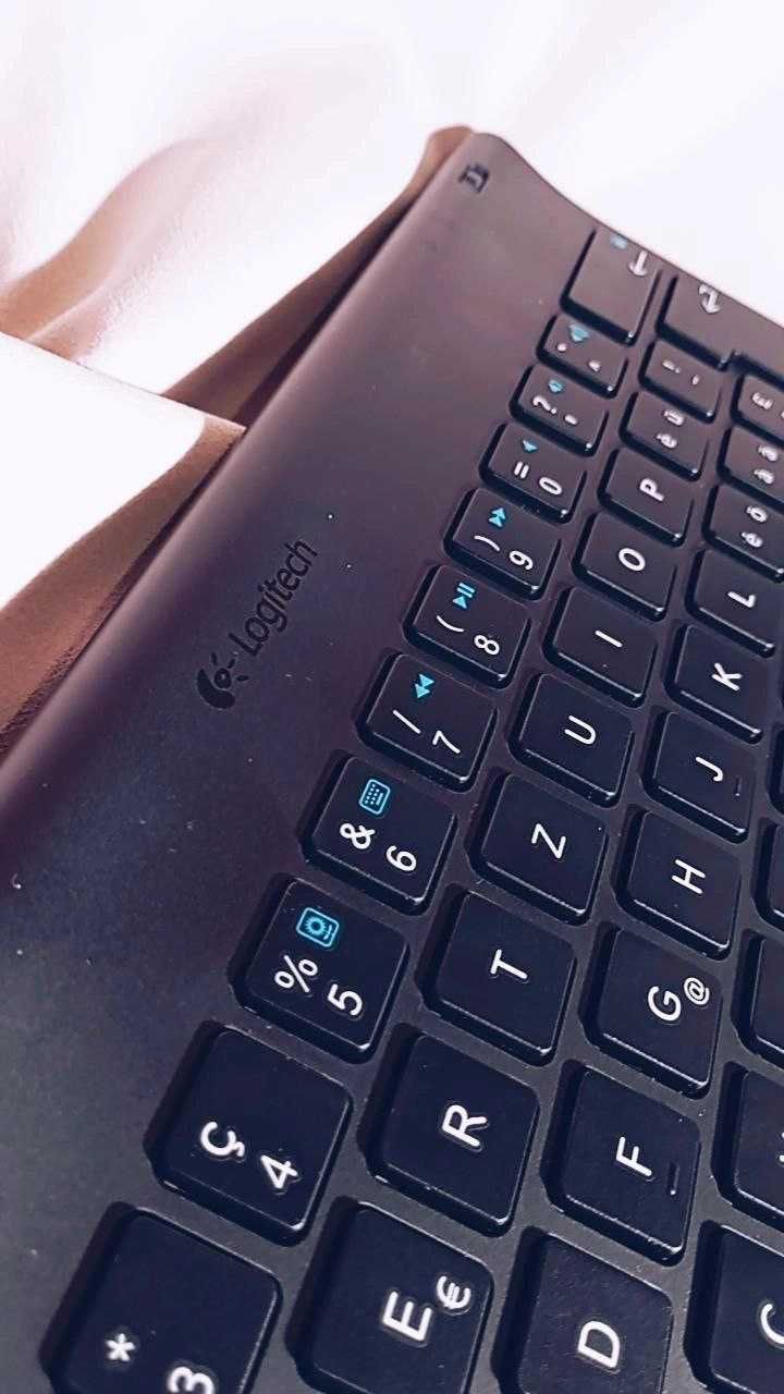 Logitech Tablet Keyboard for Ipad