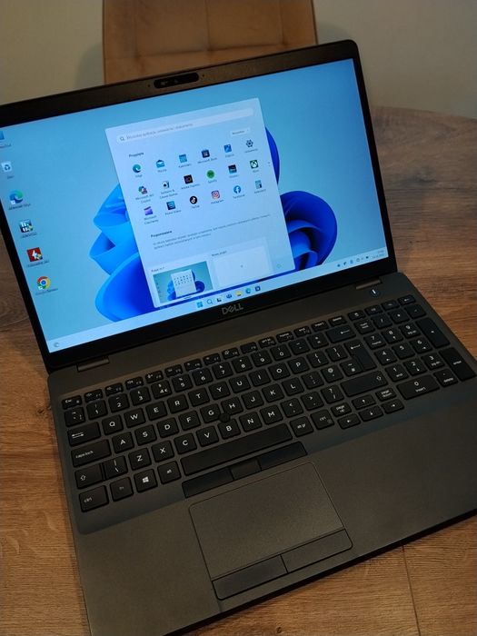 #Dell Latitude 5500 i5-8265U 16GB 256SSD W11 GW12 Fv23 Podświetlana