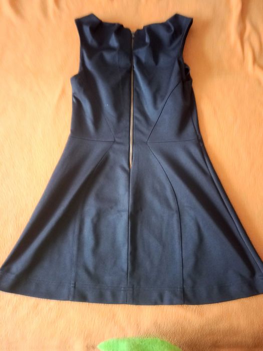 Красивое нарядное чёрное платье