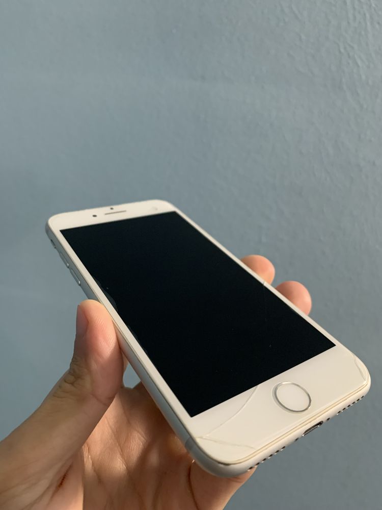 Продам IPhone 7 на 128gb neverlock