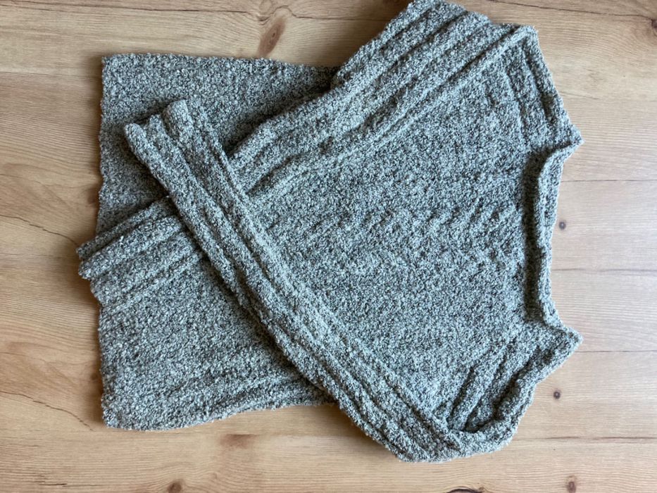 Sweter ręcznie robiony XS/S