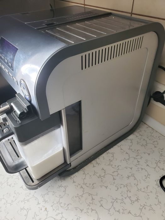 Продам кофемашину filips hd5730