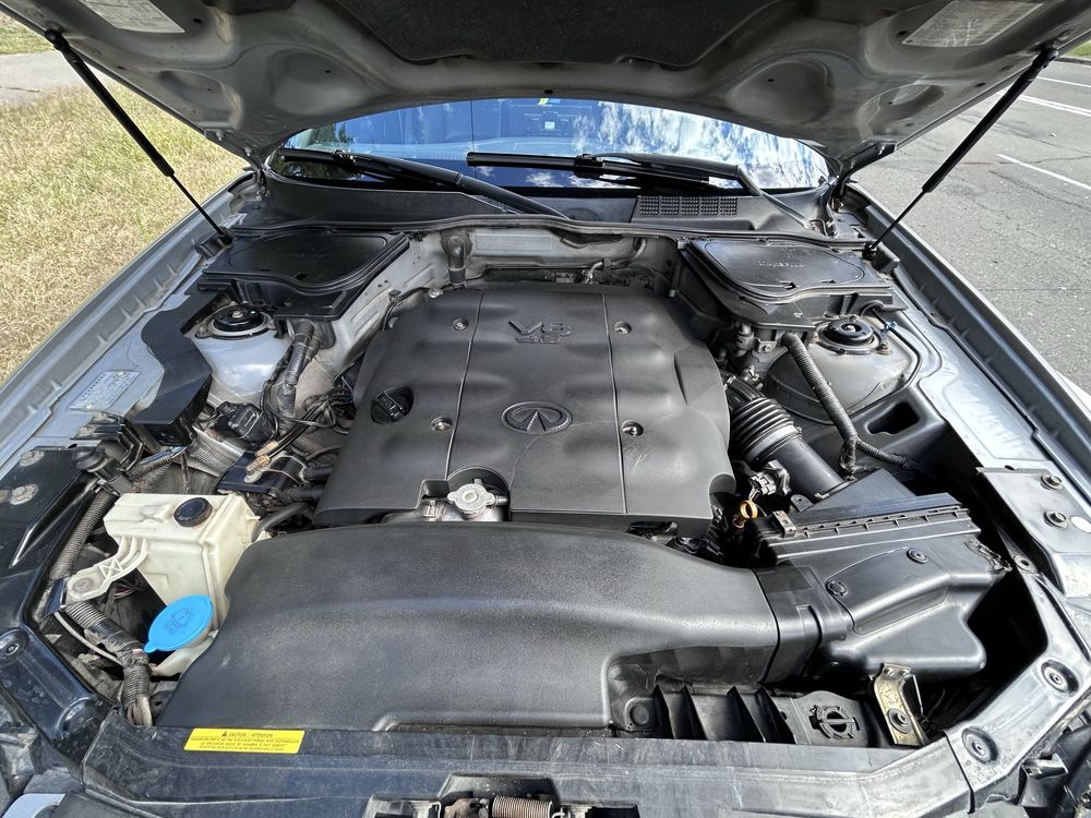 Infiniti FX45 V8