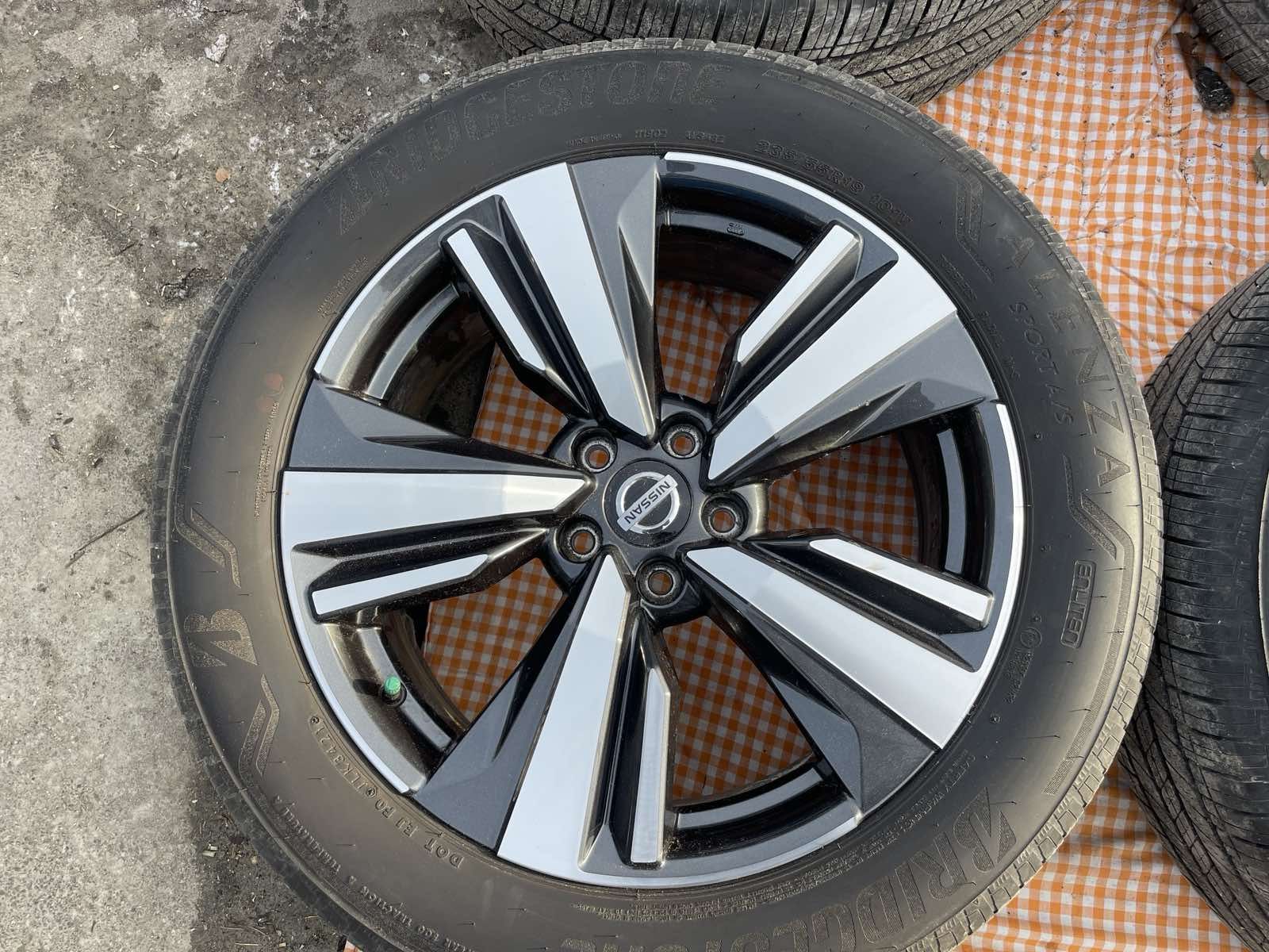 Диски Nissan Rogue T 33 R 19 комплект или поштучно