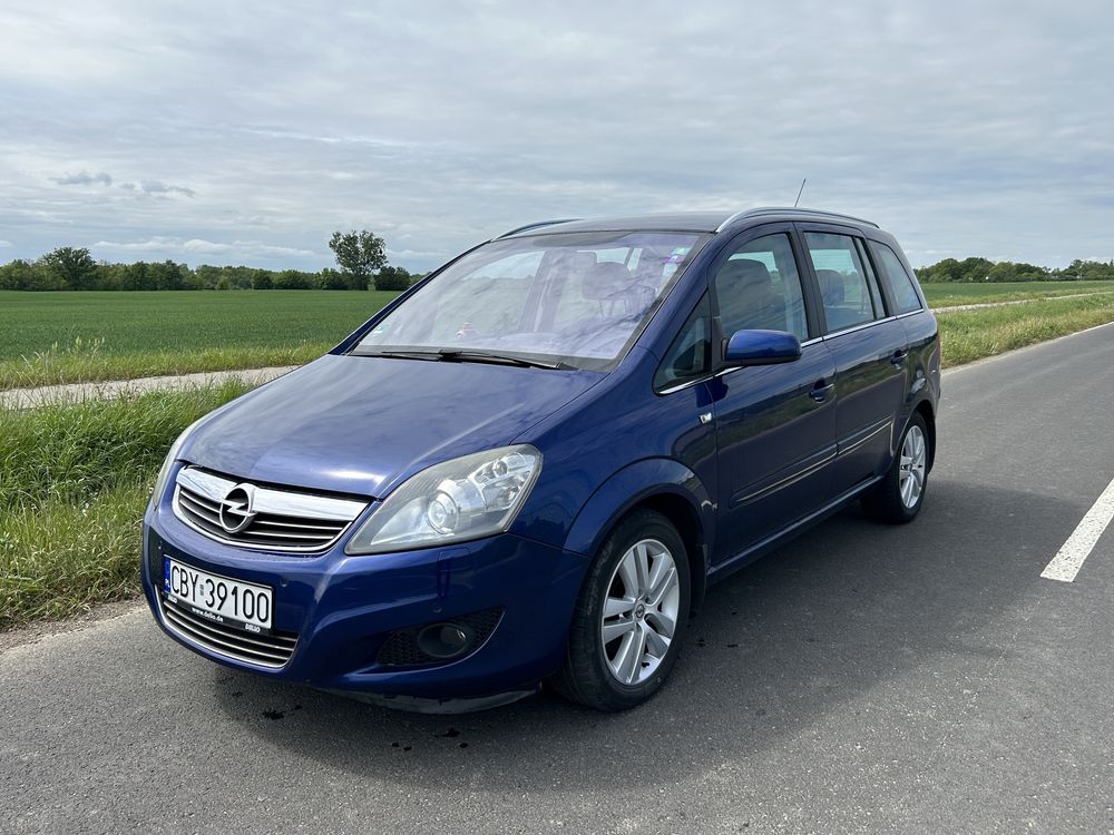 Opel Zafira B 1.8 benzyna tylko 147 tkm przebiegu