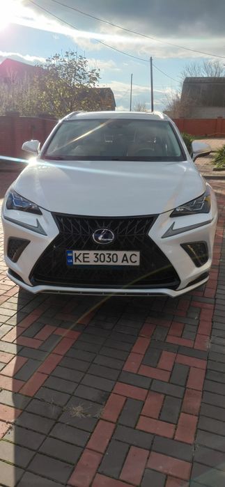 Гибрид Lexus nx 300