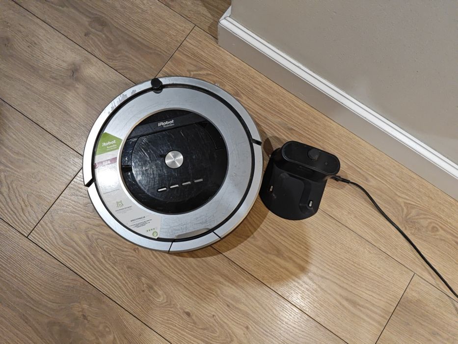 IRobot Roomba model 886 nie ładuje baterii