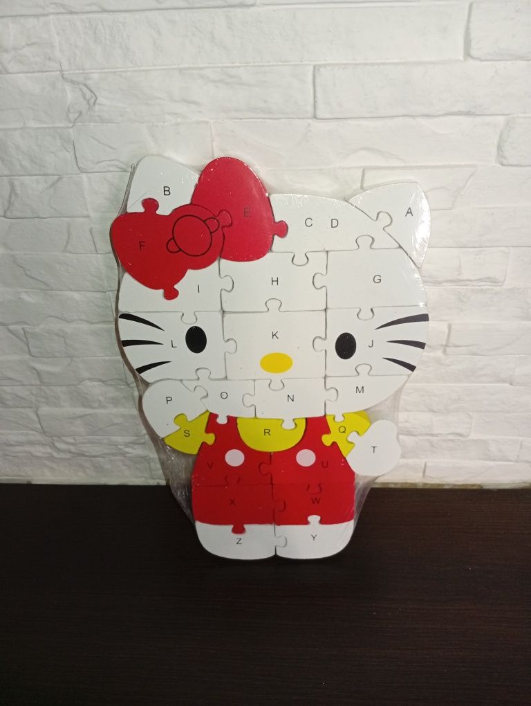 Układanka logiczna litery i cyfry drewniane puzzle HELLO KITTY.