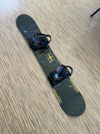 Deska snowboardowa 161cm