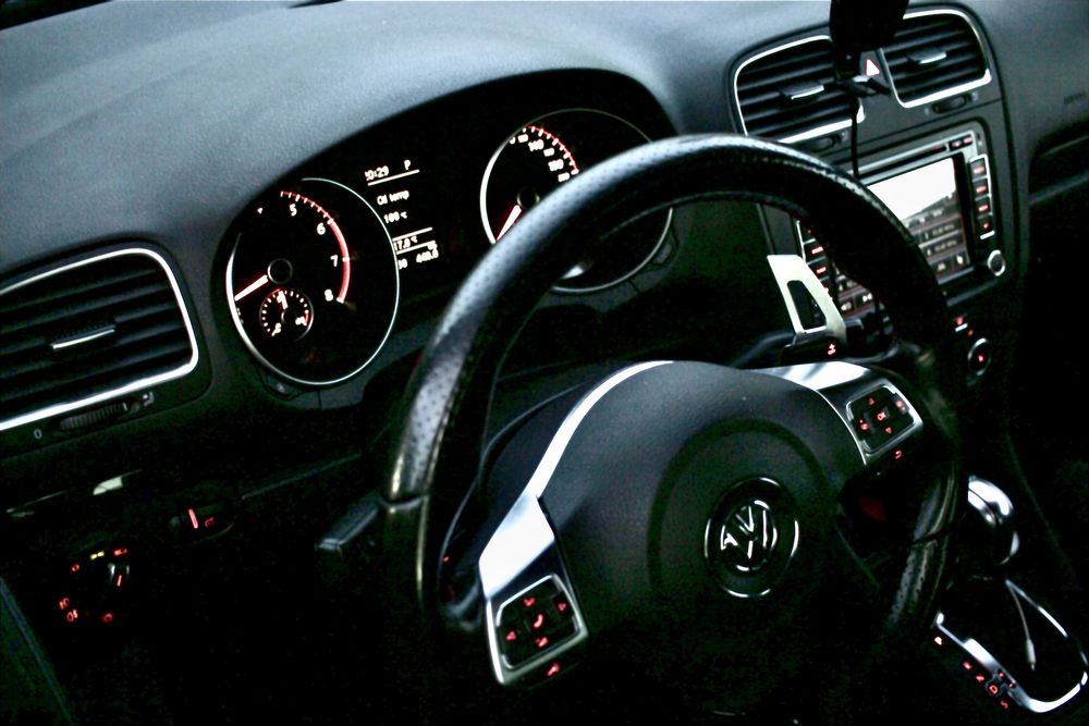 Volkswagen Golf VI  GTI 2.0 TFSI DSG – 250 KM