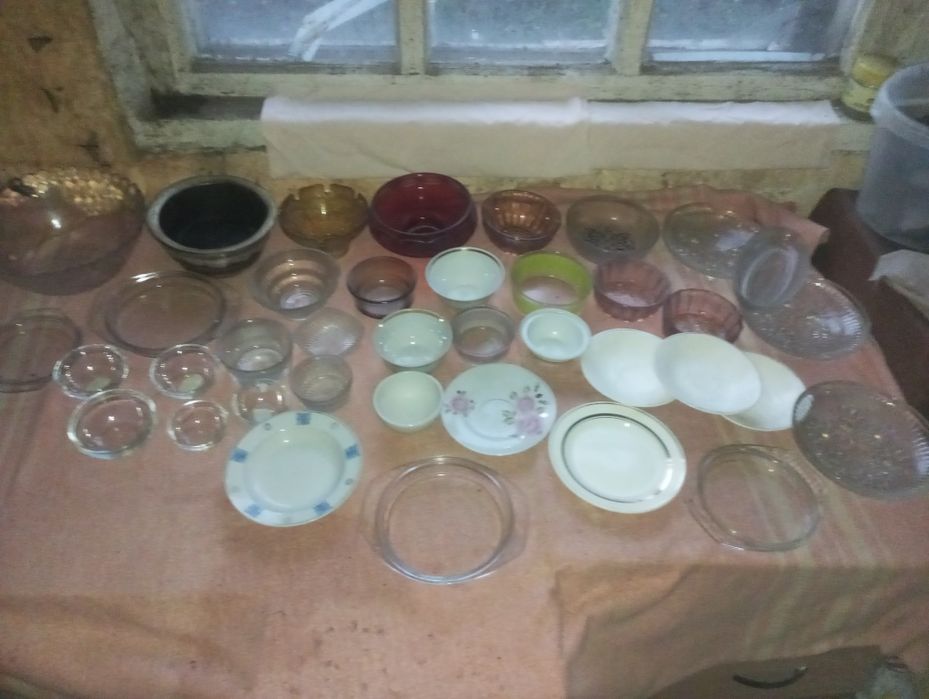 Продам посуд в гарному стані