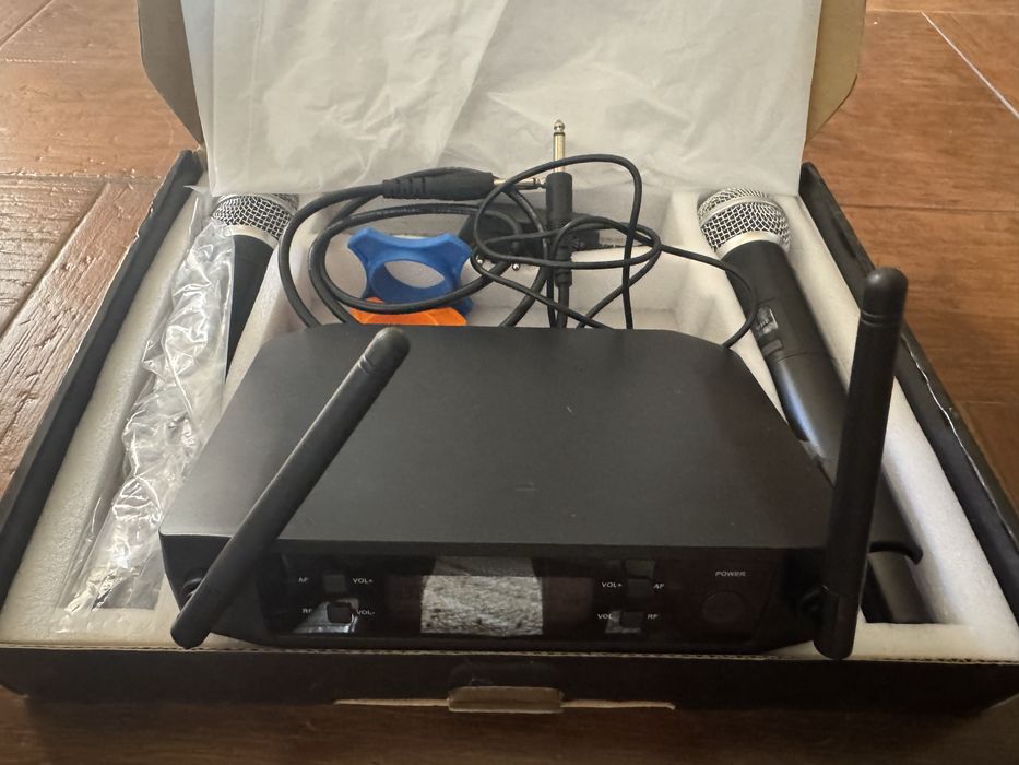 Microphones wireless