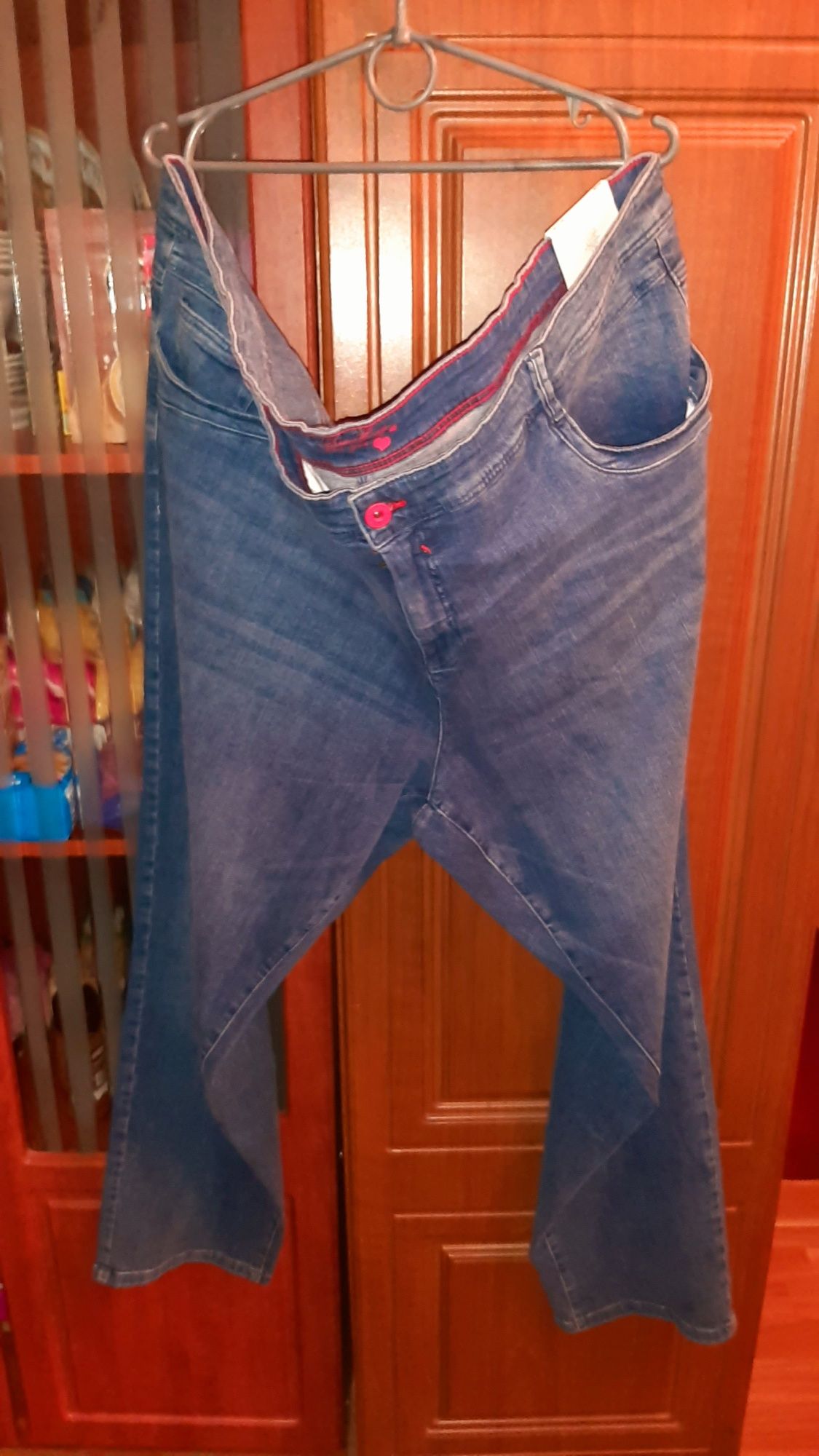 Новые стрейчевые джинсы, размер 70