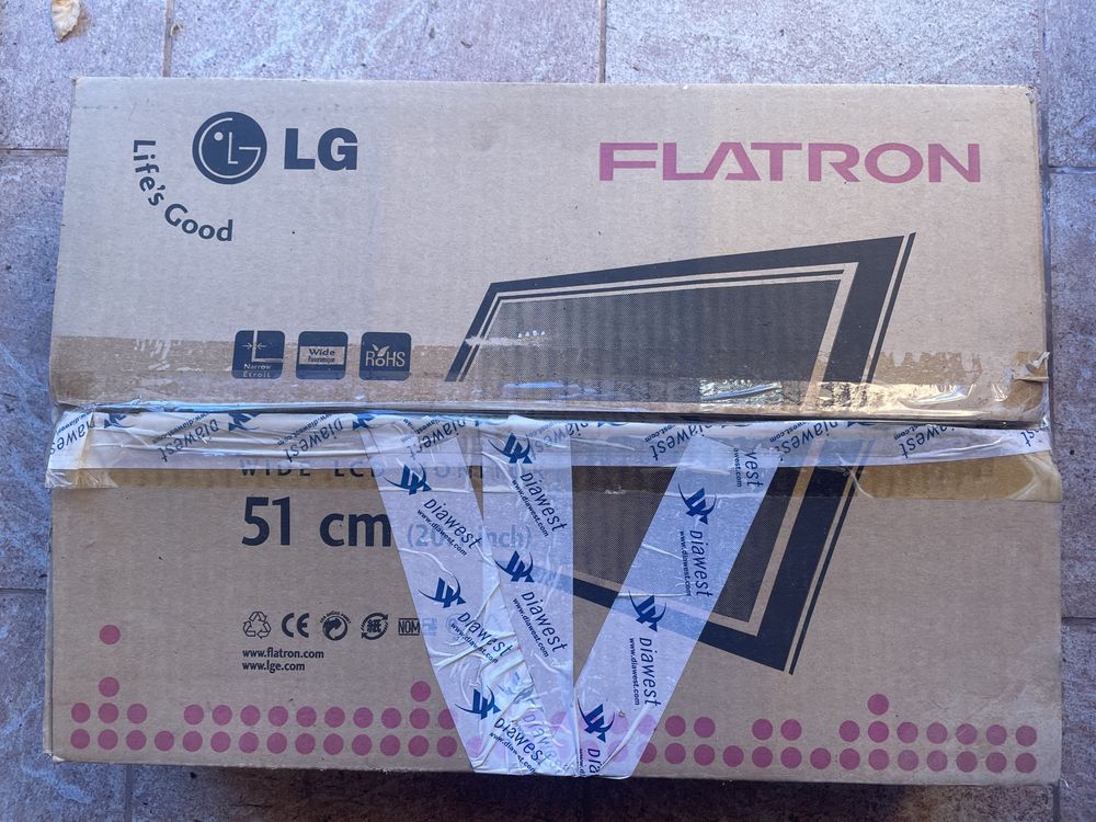 Монітор 20" LG Flatron W2042S-BF. Монитор