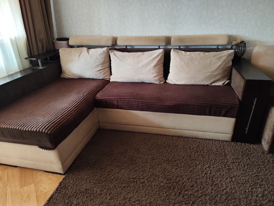 Диван кутовий у хорошому стані