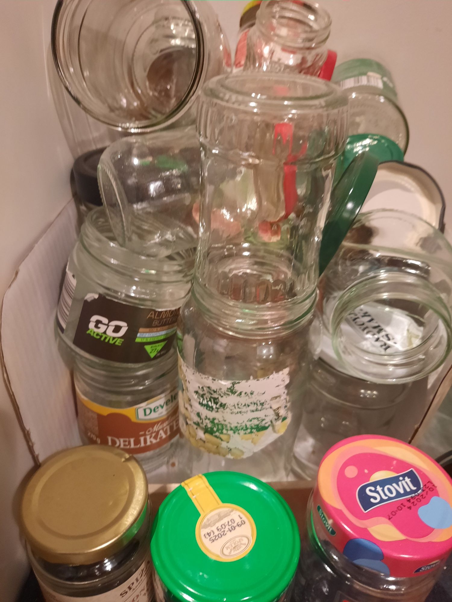 Oddam słoiki różnej wielkosci