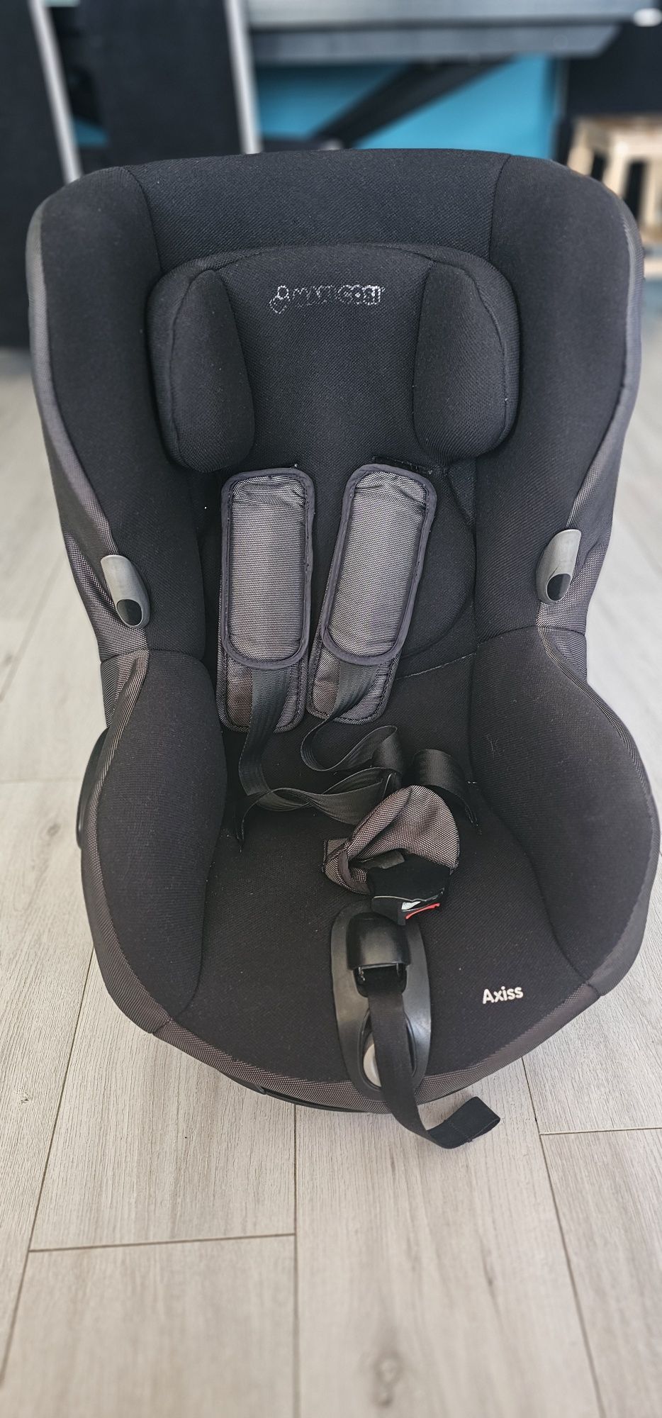 Maxi-Cosi Axiss - obrotowy fotelik samochodowy 9-18 kg