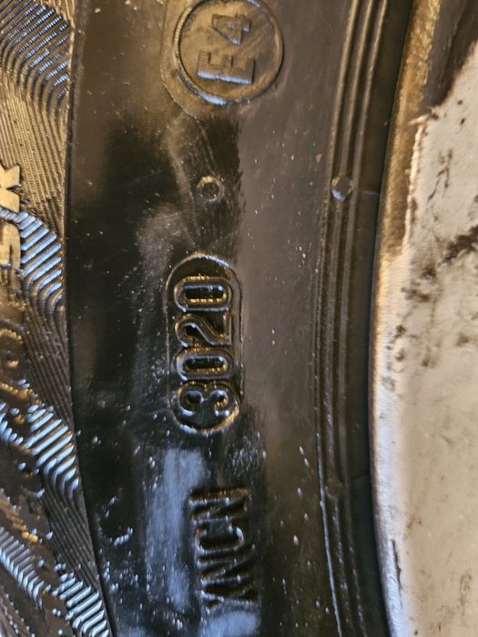 Opony zimowe z felgami  205/60 r 16