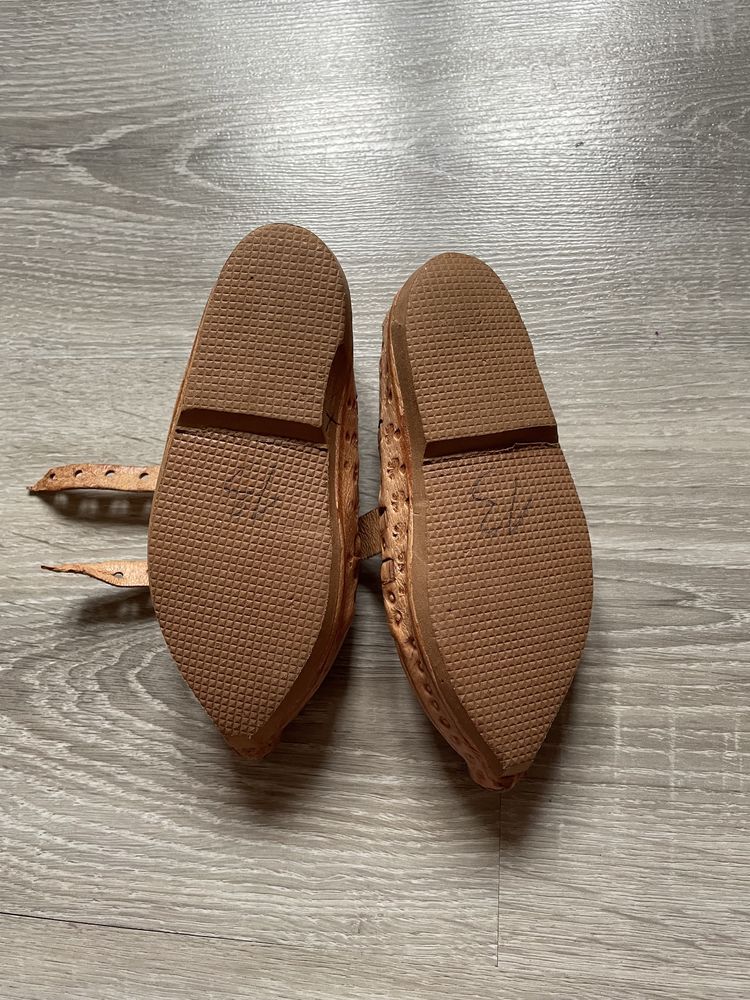 Kierpce buty góralskie dzieciece  2 latka nowe