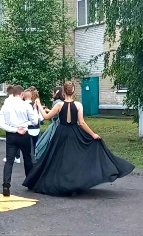 Платье вечернее чёрное блестящее