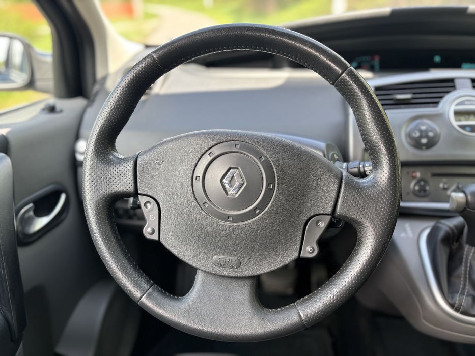 Renault Scenic Автомат 1,6 бензин