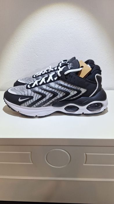 Кросівки Nike Air Max TW DQ3984 001, US10 EUR44 28CM