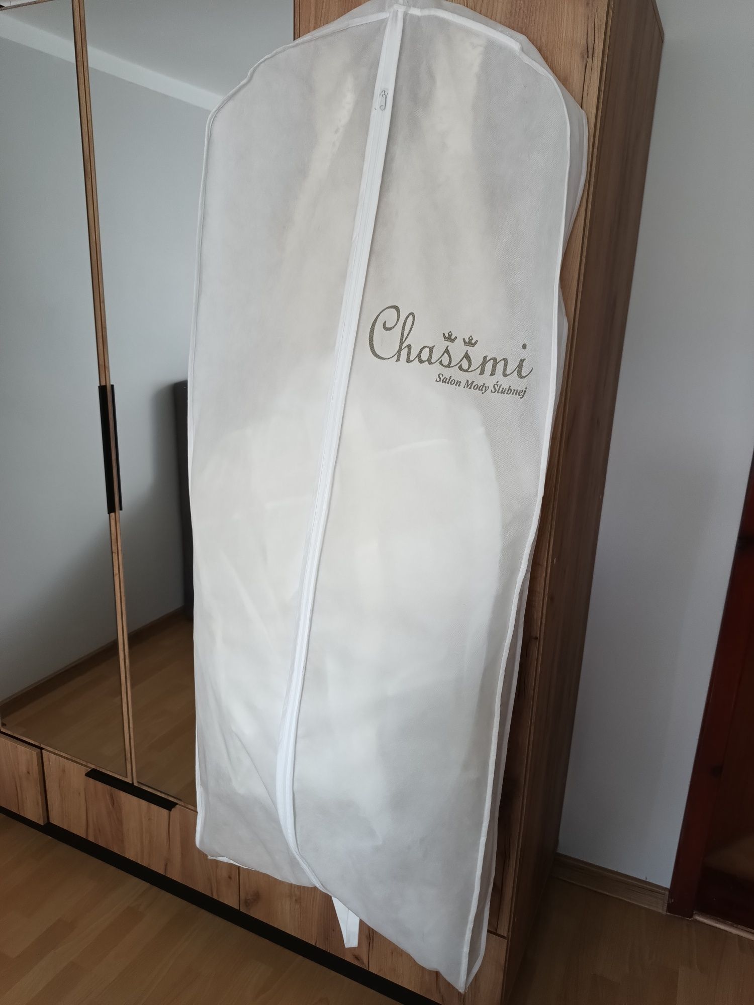 Suknia ślubna Plus Size Chassmi