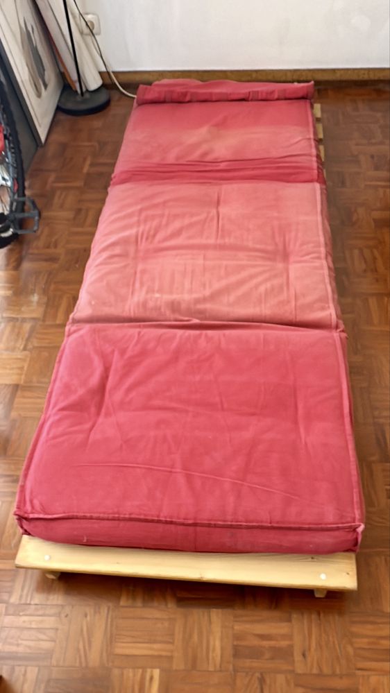 Futon , cama e sofá individual