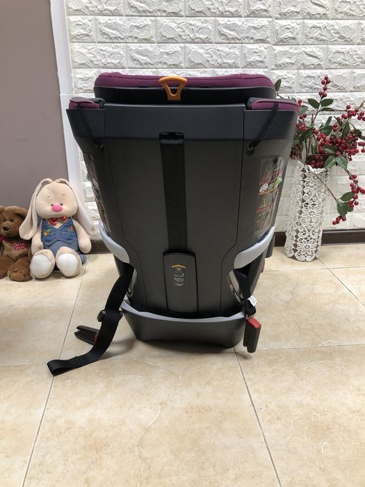 Автокрісло Chicco MyFit Група 1/2/3 (11 - 45 кг) 1 – 12 років