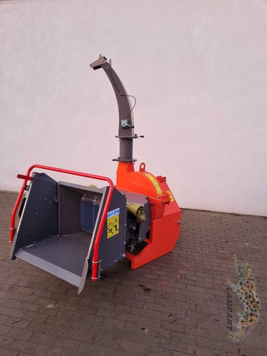 rębak rozdrabniacz rembak BX72R łuparka sieczkarnia gałezi drzewa